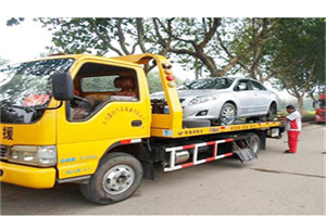 柳州附近24小时汽车拖车服务热线